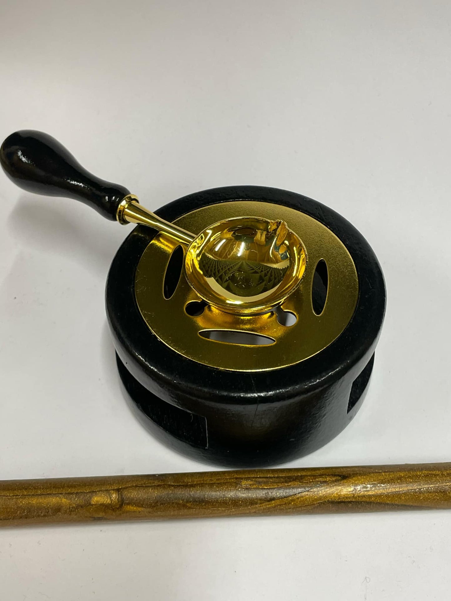 Cuillère pour fondre la cire avec support